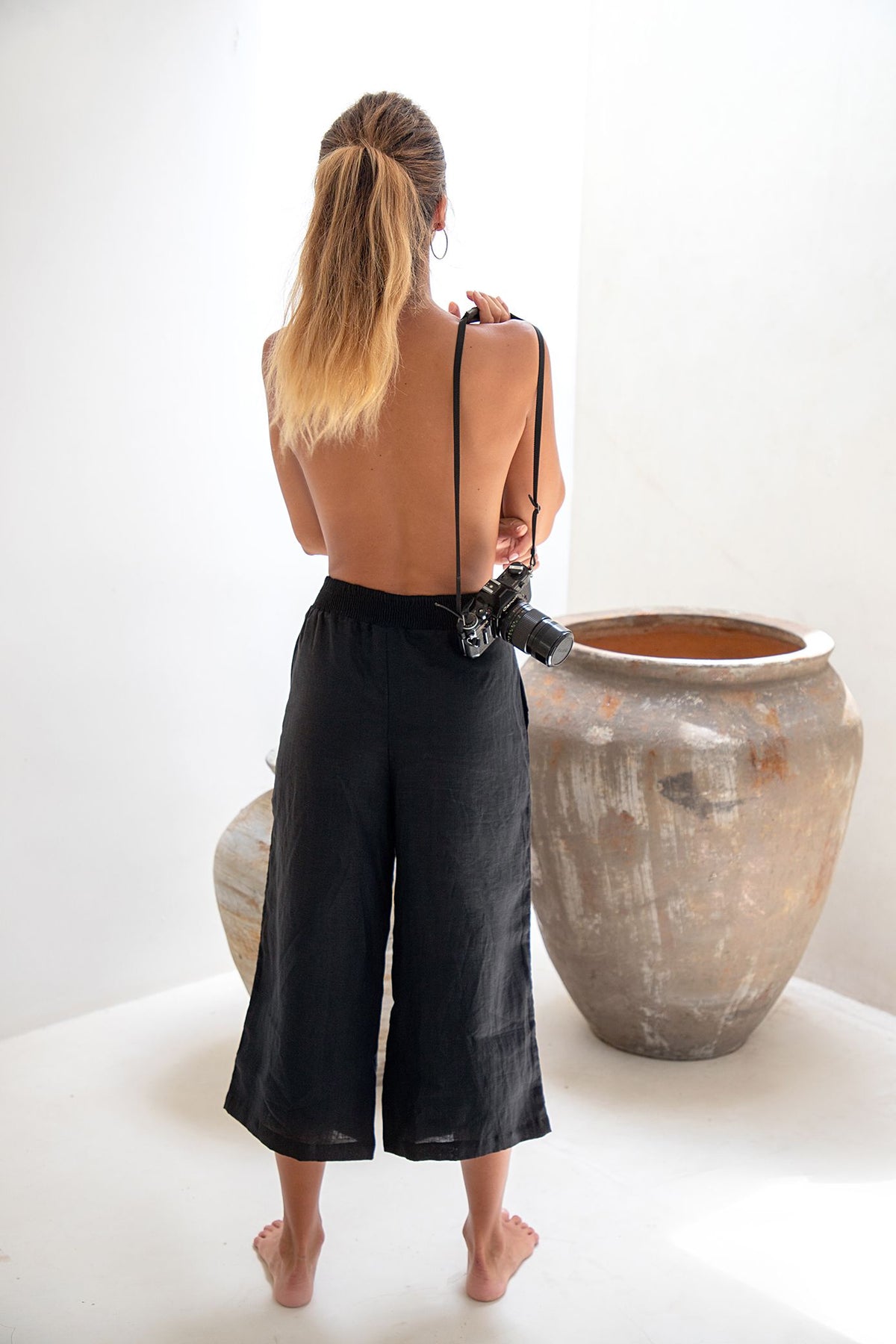 Amelia Pant | Black